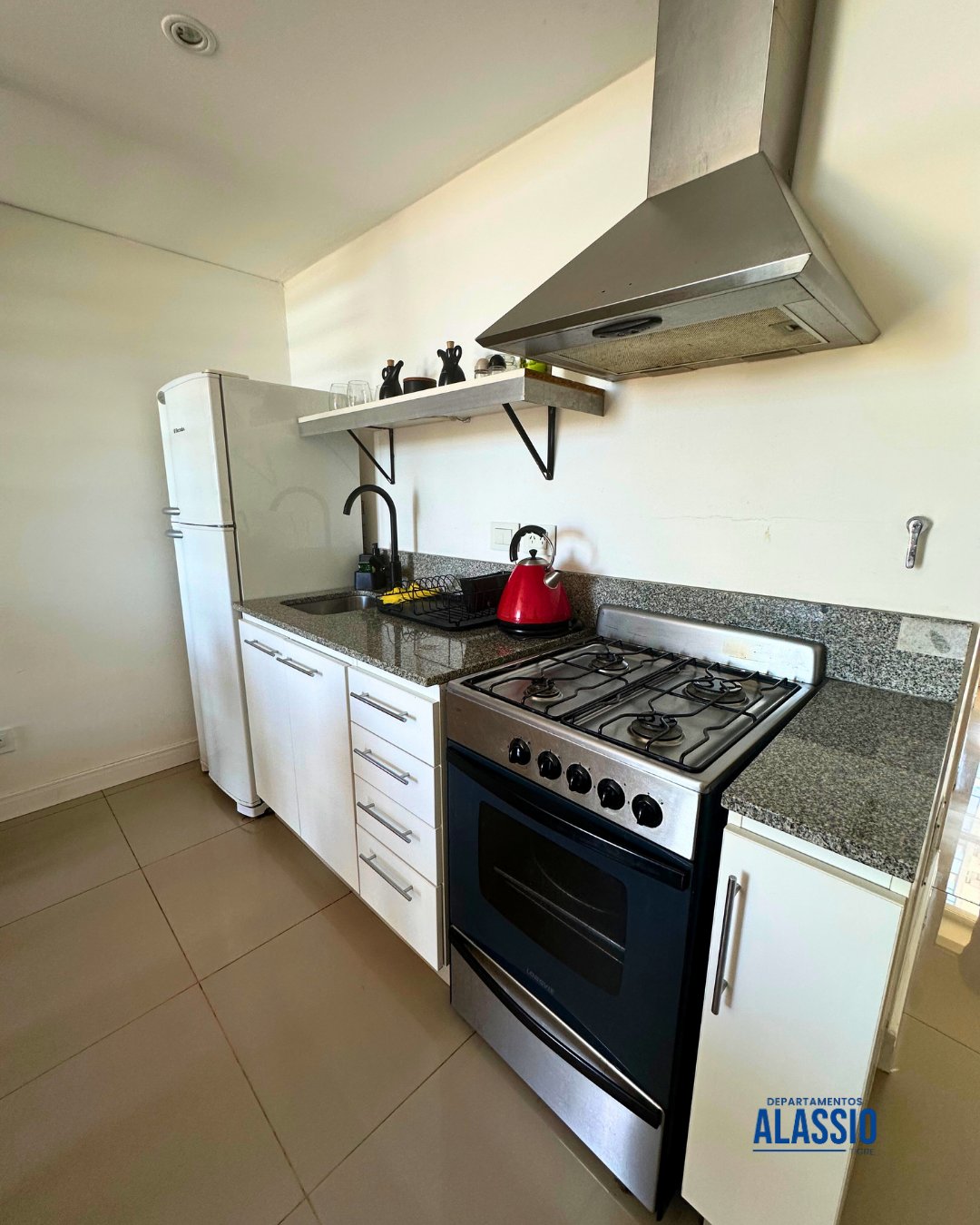 Cocina equipada, Alassio Entrepiso 304